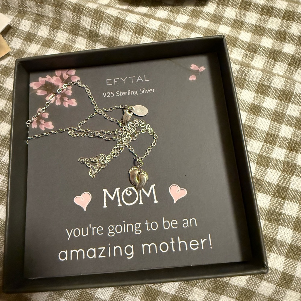 EFYTAL Sterling Silver Mom Necklace